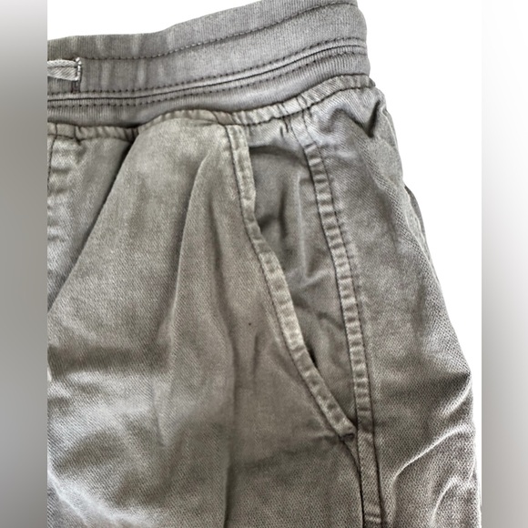 Gap pull on grey joggers - Picture 6 of 6